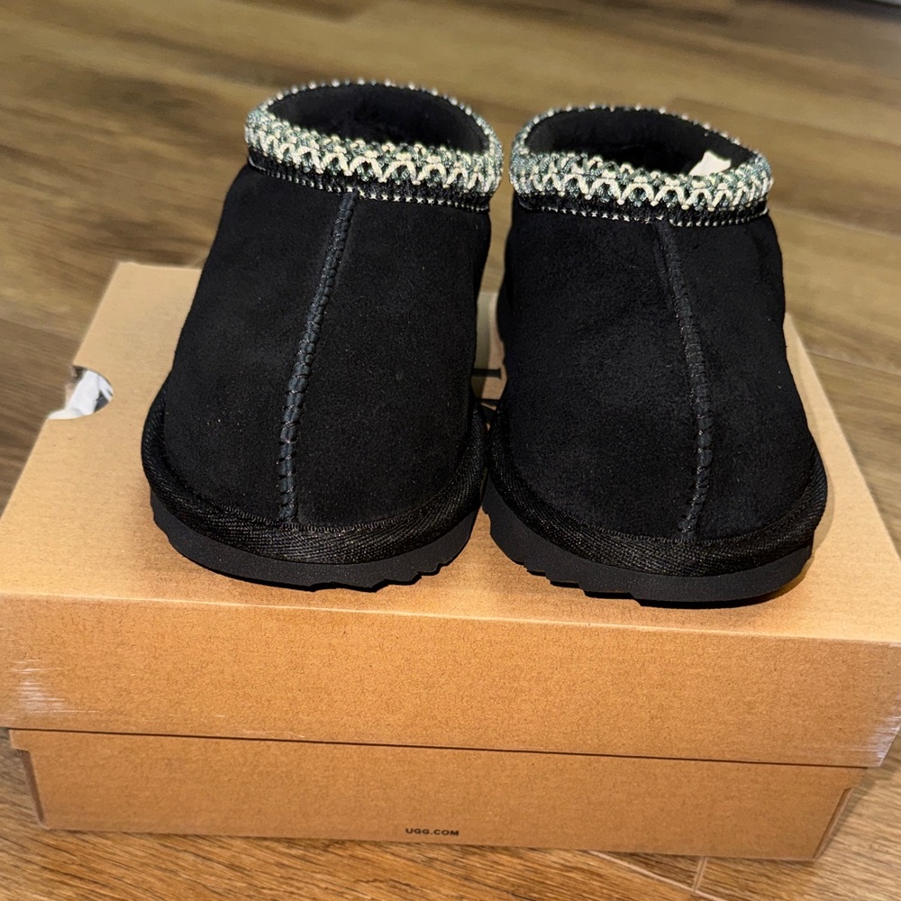 UGG Black Kids Slippers with Patterned Trim